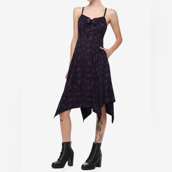 NWT Thorn & Fable Fairy Flower Hanky Hem Dress size medium Hot Topic 💜🧚🏻 - Picture 2 of 10